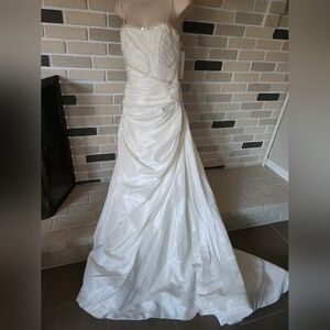 Demetrios Strapless Ruched Wedding Dress #1323 Sweetheart Neckline